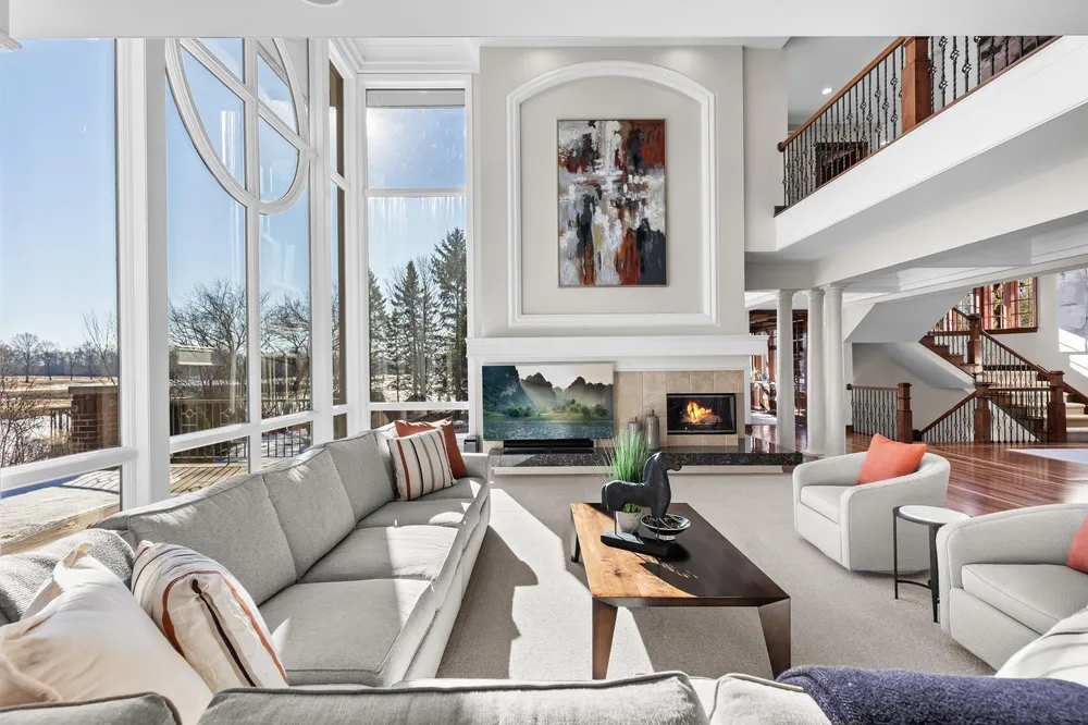 18313 Nicklaus Way, Eden Prairie, MN 55347