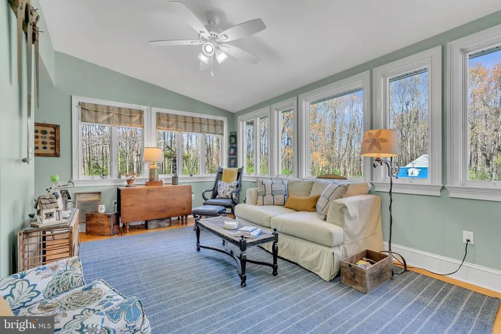 936 Big Oak Rd, Yardley, PA 19067