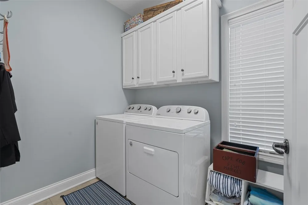 636 Constitution Dr, Bowling Green, KY 42103