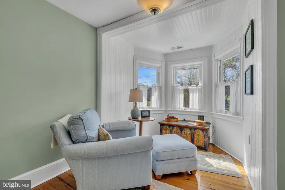 936 Big Oak Rd, Yardley, PA 19067