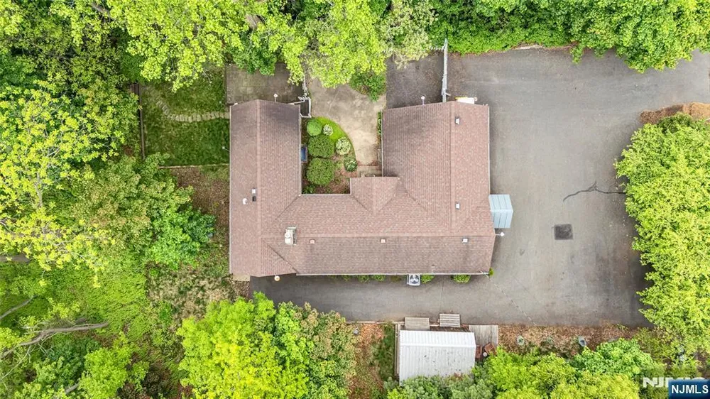 157 Chestnut Ridge Rd, Montvale, NJ 07645