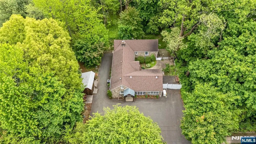 157 Chestnut Ridge Rd, Montvale, NJ 07645
