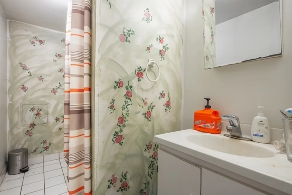 148 Wavecrest Dr, Mastic Beach, NY 11951