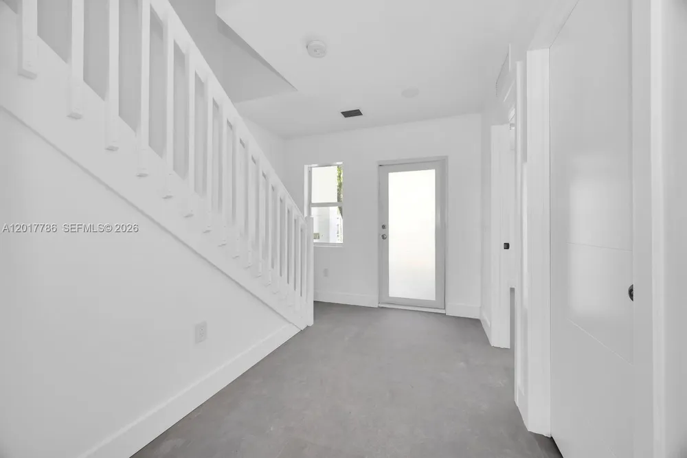 2778 NW 44th St, Miami, FL 33142
