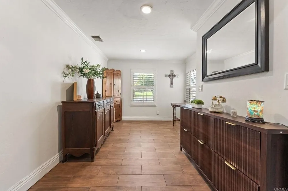 2055 Ensenada St, Lemon Grove, CA 91945
