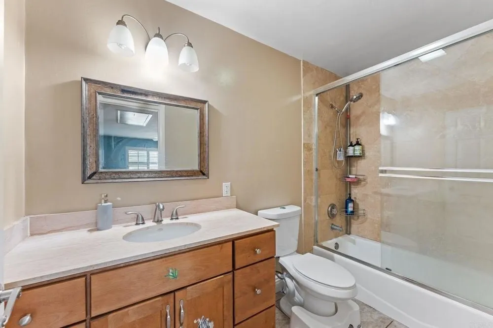 2055 Ensenada St, Lemon Grove, CA 91945