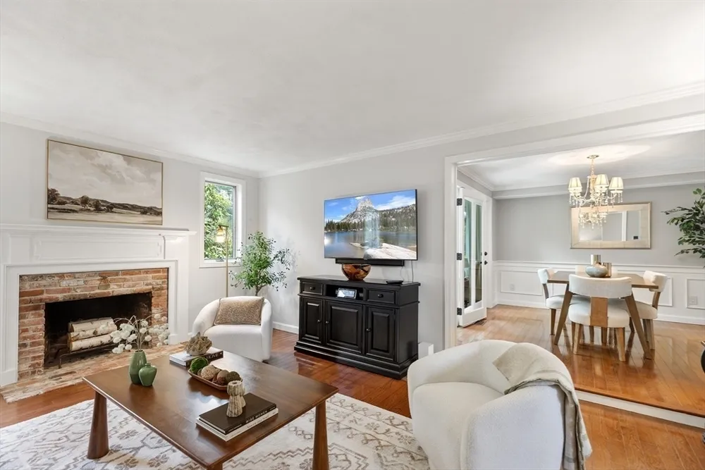 7 Wedge Ct, North Reading, MA 01864