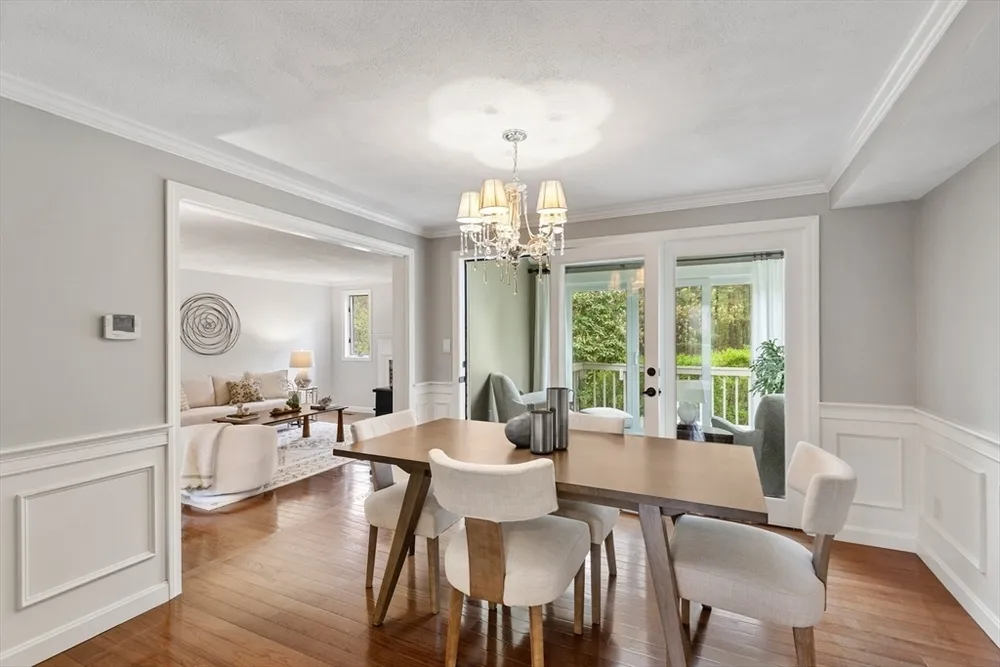 7 Wedge Ct, North Reading, MA 01864
