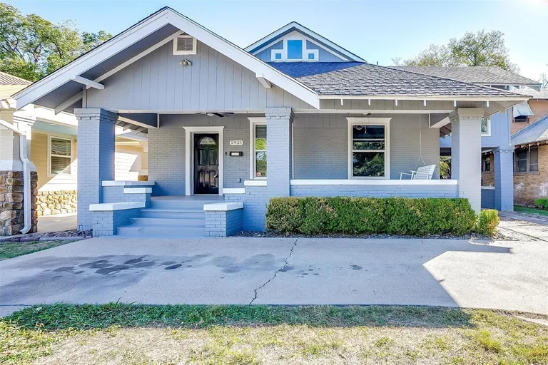 2921 S Jennings Ave, Fort Worth, TX 76110