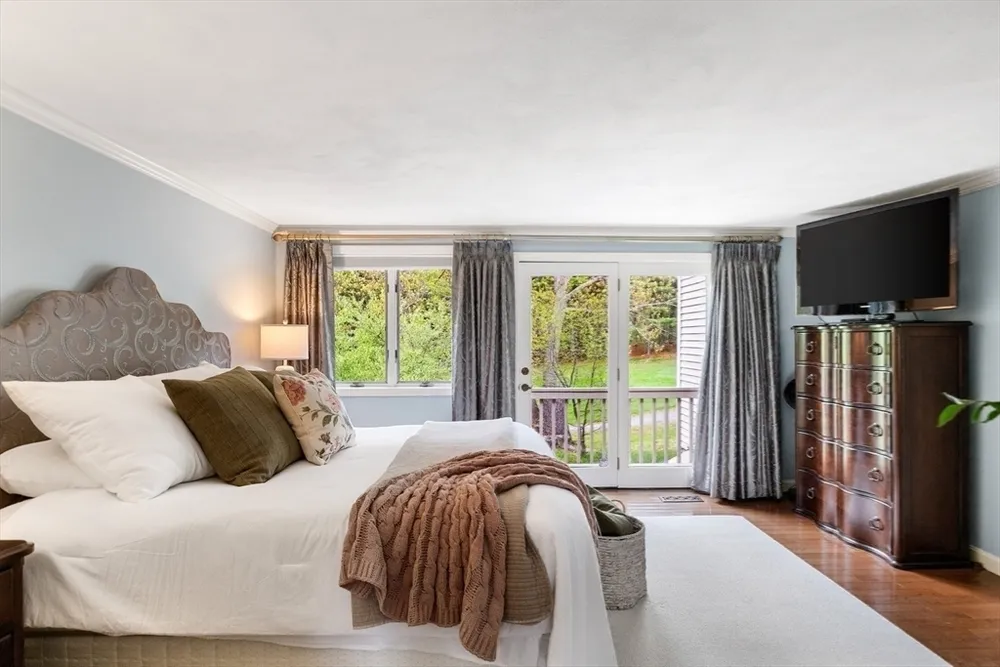 7 Wedge Ct, North Reading, MA 01864