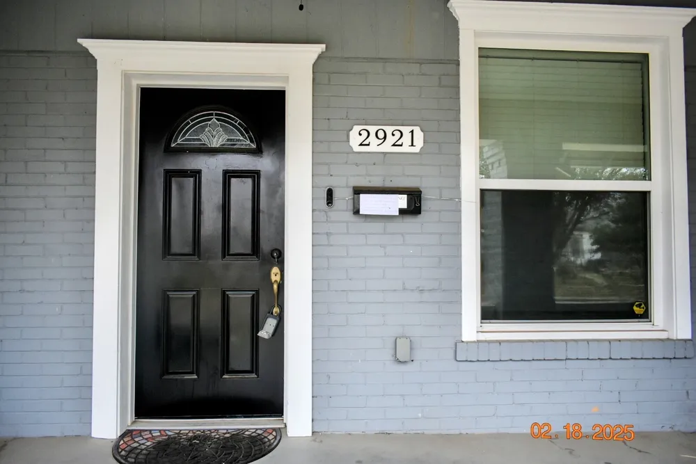 2921 S Jennings Ave, Fort Worth, TX 76110