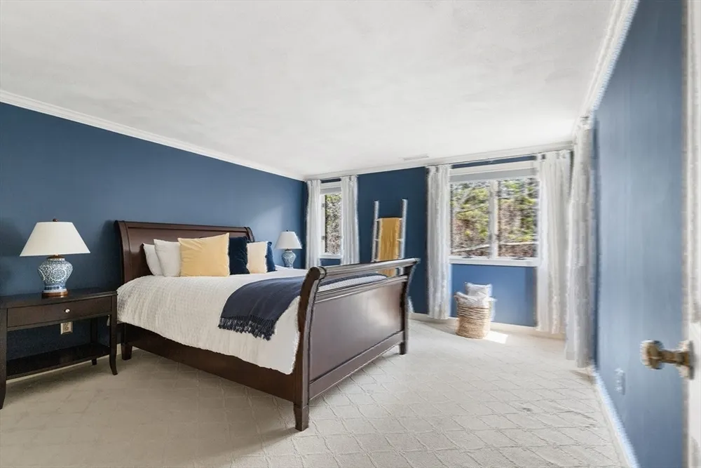7 Wedge Ct, North Reading, MA 01864