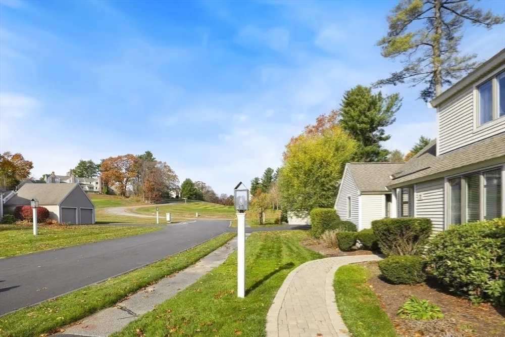 7 Wedge Ct, North Reading, MA 01864