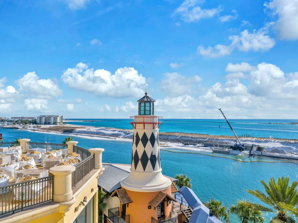 10 Harbor Blvd, Destin, FL 32541
