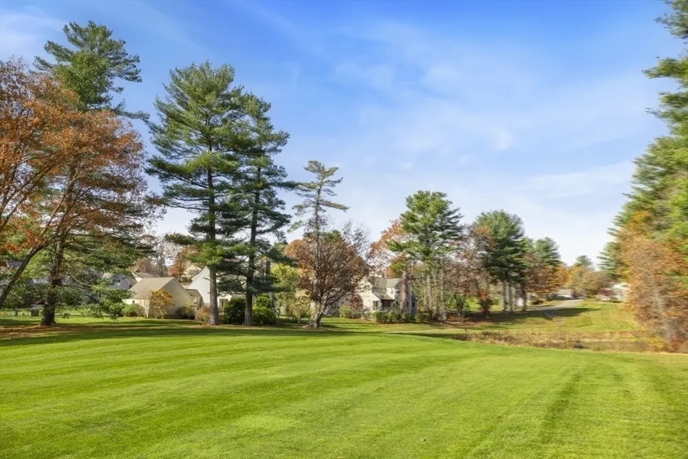 7 Wedge Ct, North Reading, MA 01864