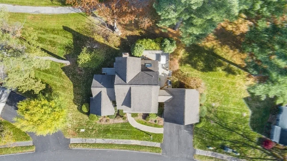 7 Wedge Ct, North Reading, MA 01864