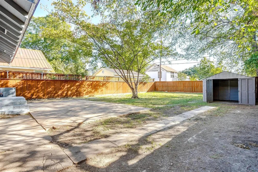 2921 S Jennings Ave, Fort Worth, TX 76110