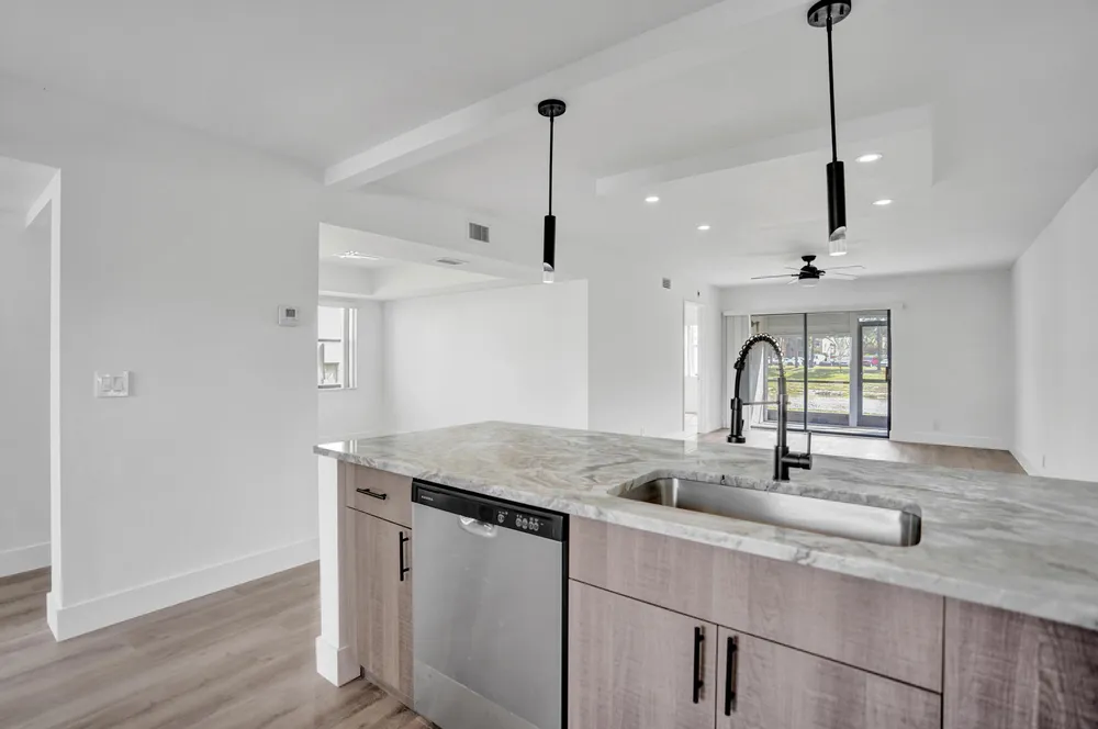 7674 Tahiti Ln, Lake Worth Beach, FL 33467