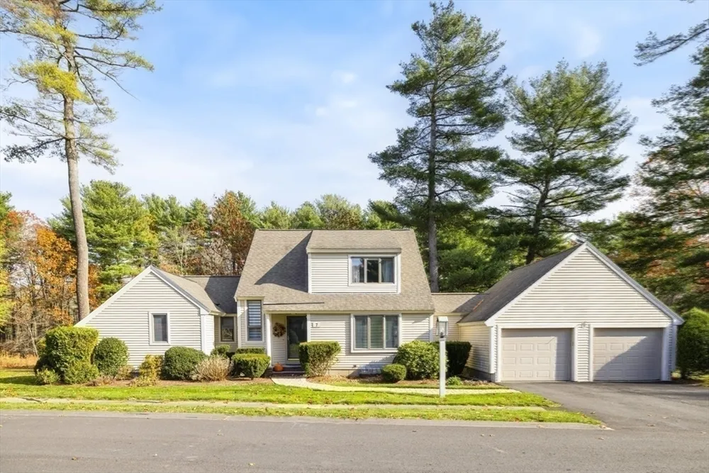 7 Wedge Ct, North Reading, MA 01864