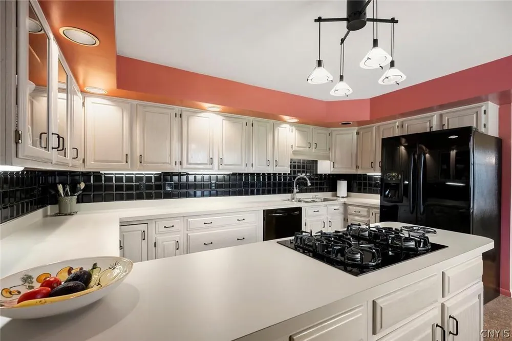 1810 N George St, Rome, NY 13440