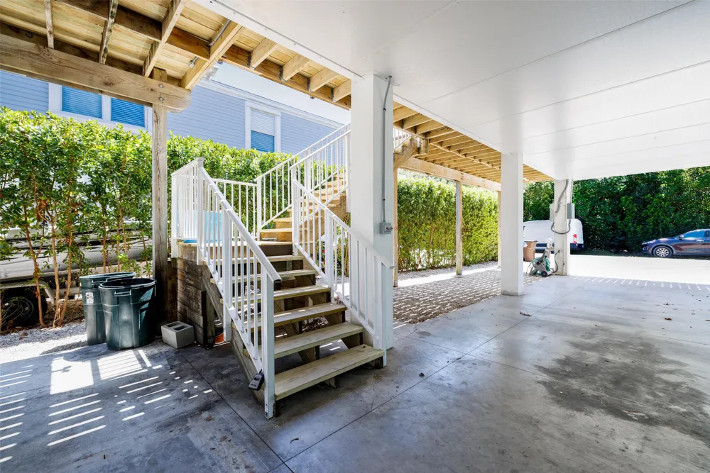 31011 Avenue C, Big Pine, FL 33043