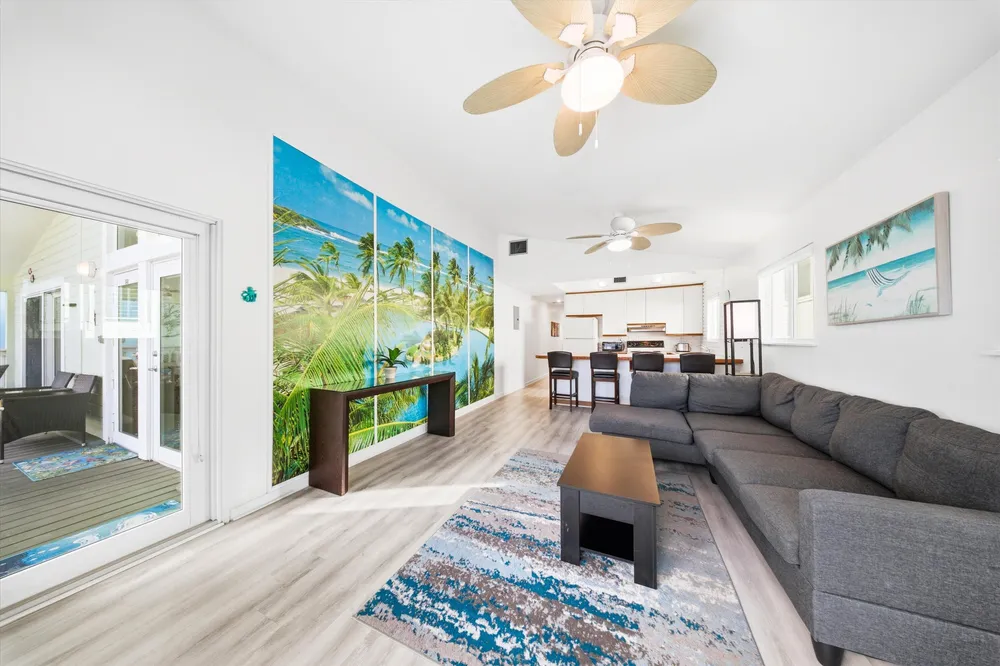 340 E Ocean Dr, Key Colony Beach, FL 33051