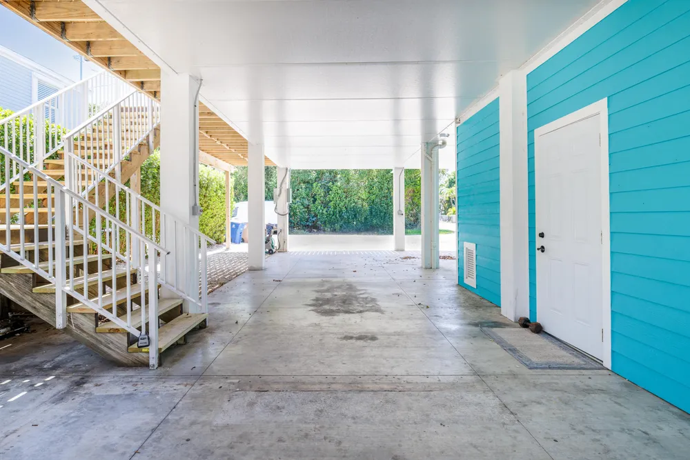 31011 Avenue C, Big Pine, FL 33043