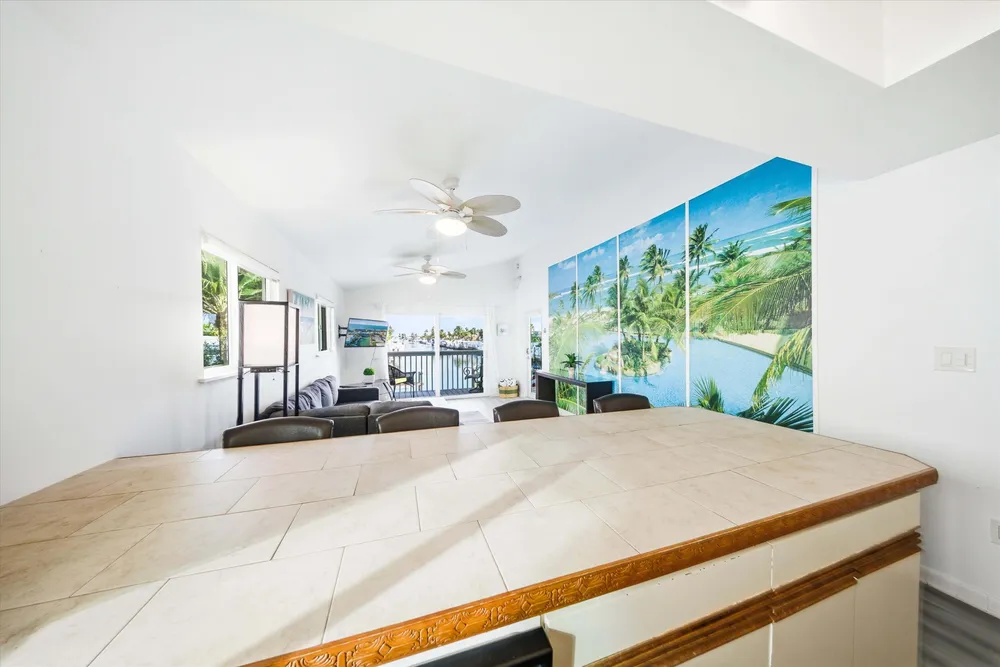 340 E Ocean Dr, Key Colony Beach, FL 33051