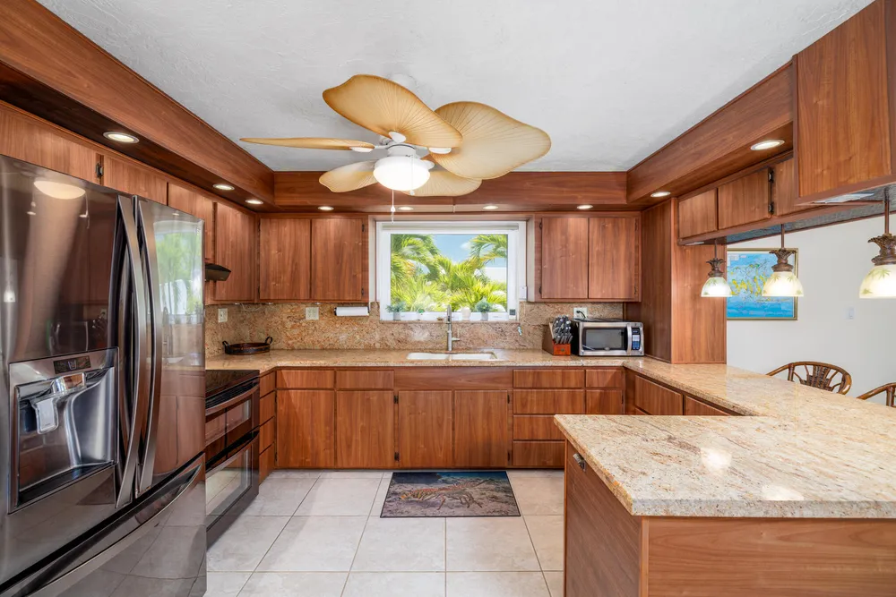 29562 Saratoga Ave, Big Pine, FL 33043