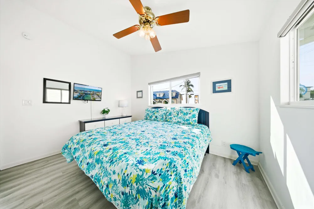 340 E Ocean Dr, Key Colony Beach, FL 33051