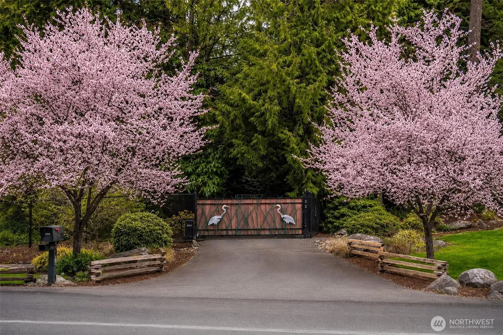 3718 S 334th St, Federal Way, WA 98001