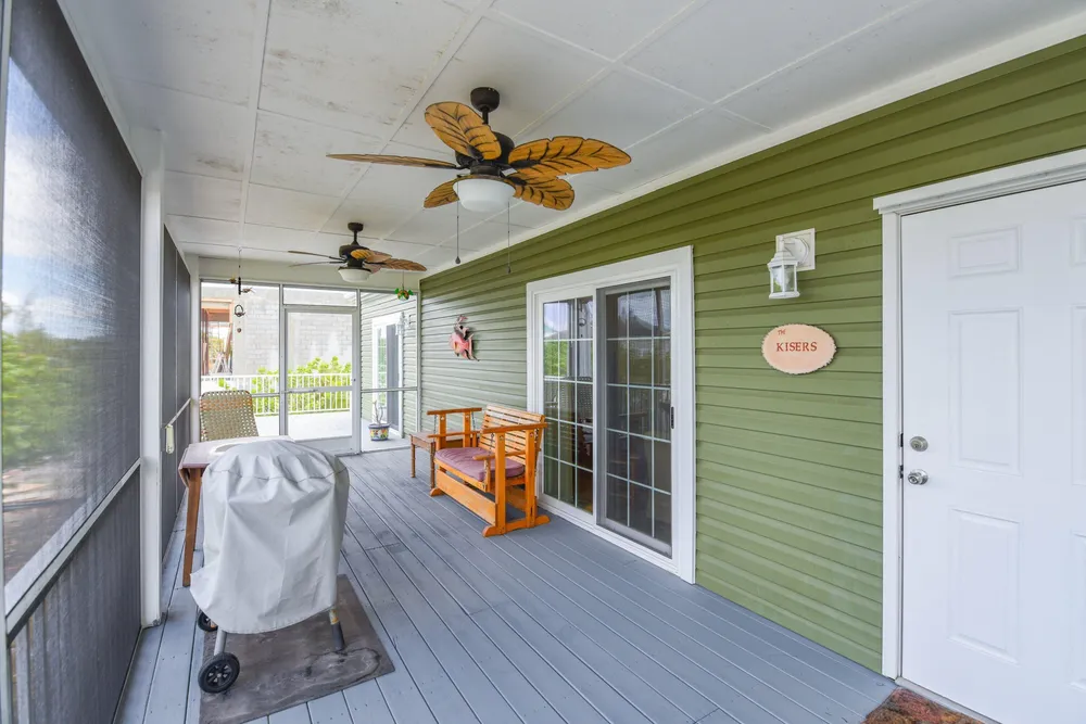 29555 Enterprise Ave, Big Pine, FL 33043
