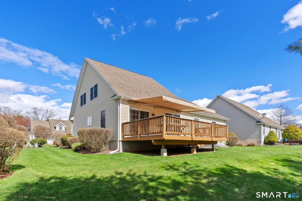 13 Concord Dr, Berlin, CT 06037