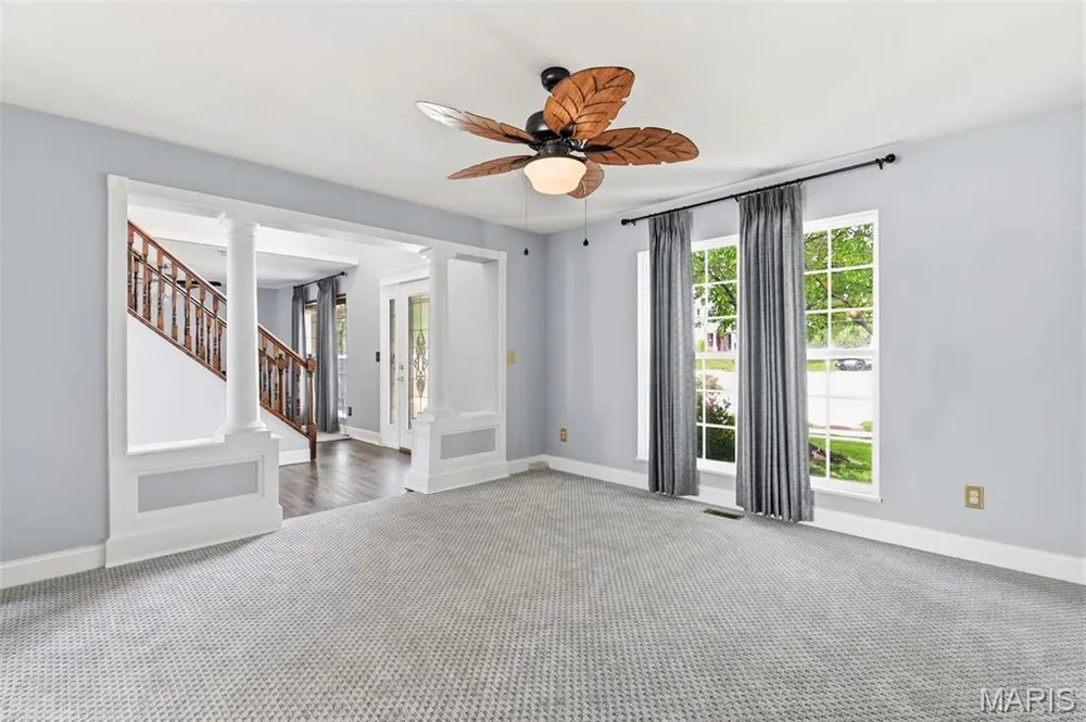 49 Autumn Crest Ct, Wentzville, MO 63385
