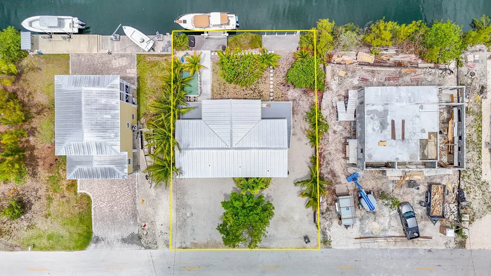 29555 Enterprise Ave, Big Pine, FL 33043