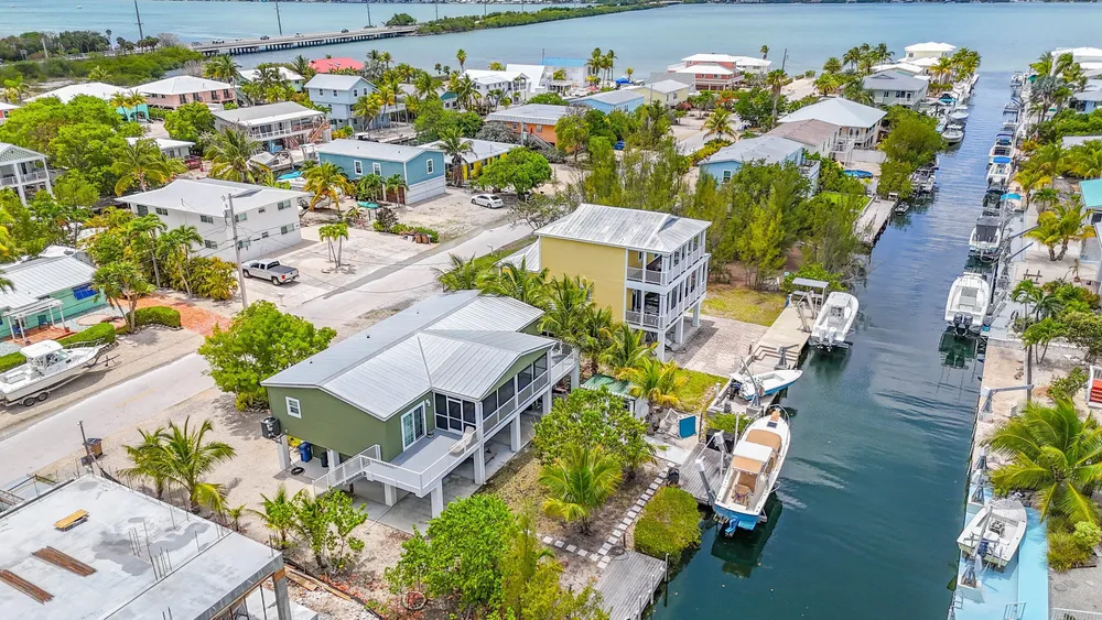 29555 Enterprise Ave, Big Pine, FL 33043