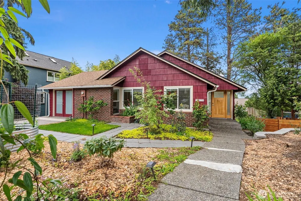 4020 47th Ave S, Seattle, WA 98118