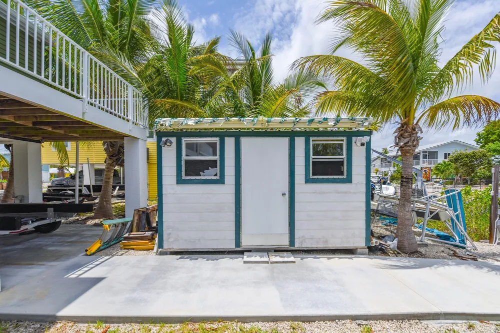 29555 Enterprise Ave, Big Pine, FL 33043