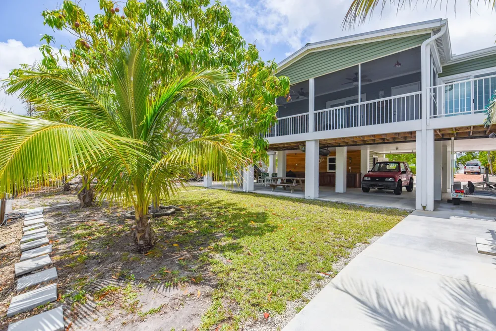 29555 Enterprise Ave, Big Pine, FL 33043