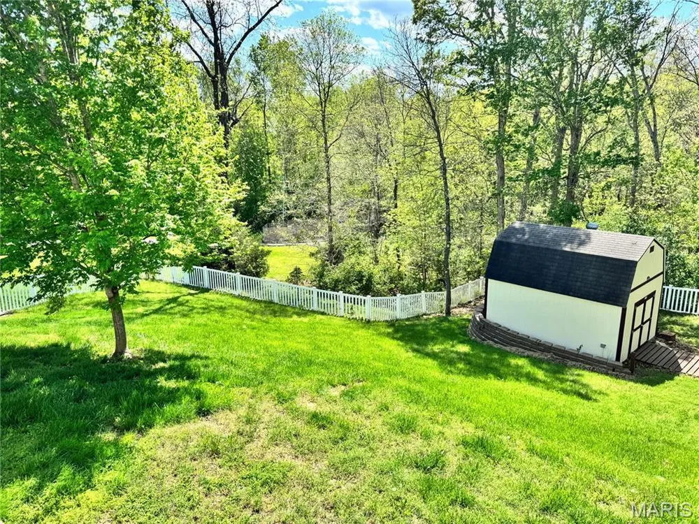 49 Autumn Crest Ct, Wentzville, MO 63385