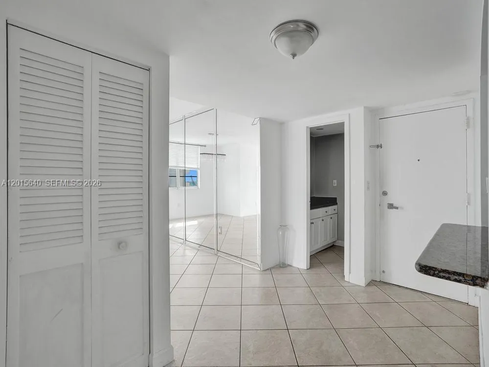 300 Bayview Dr, Sunny Isles Beach, FL 33160