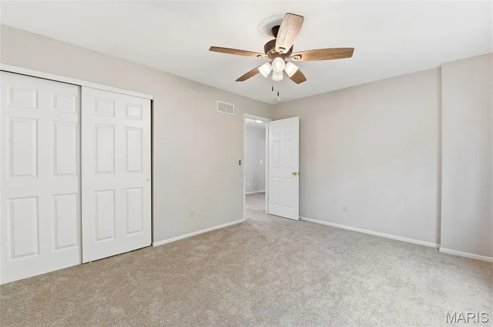 49 Autumn Crest Ct, Wentzville, MO 63385