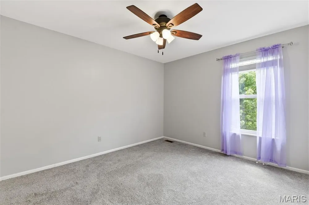 49 Autumn Crest Ct, Wentzville, MO 63385