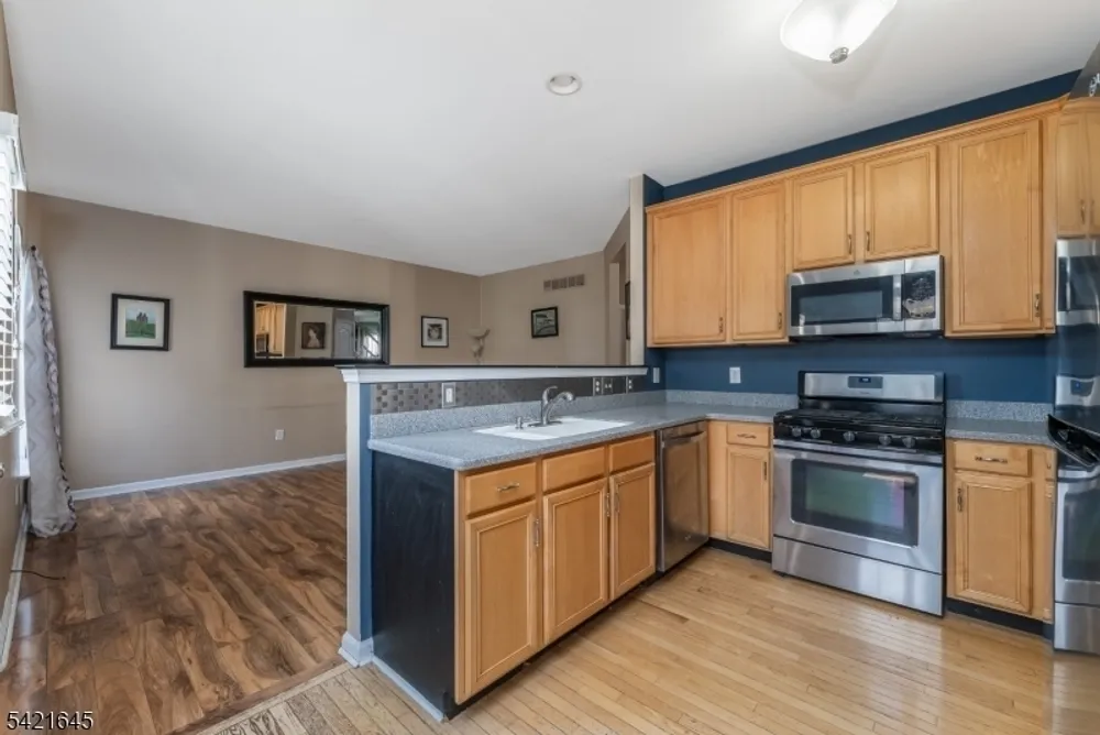 414 Hamilton Dr, Greenwich, NJ 08886