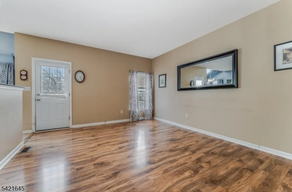 414 Hamilton Dr, Greenwich, NJ 08886