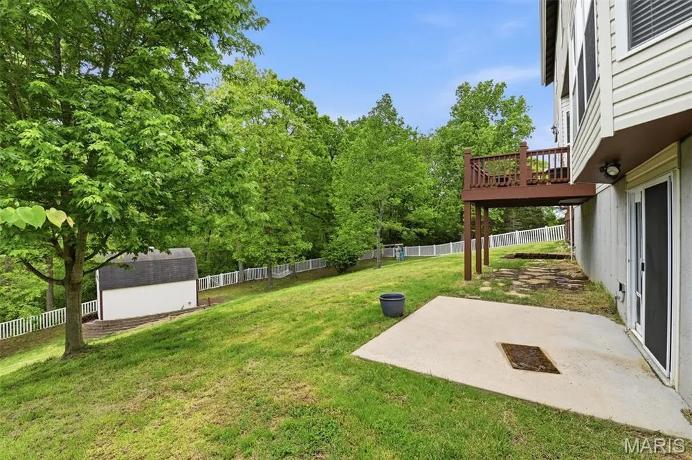 49 Autumn Crest Ct, Wentzville, MO 63385
