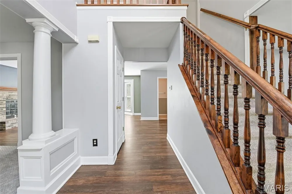 49 Autumn Crest Ct, Wentzville, MO 63385