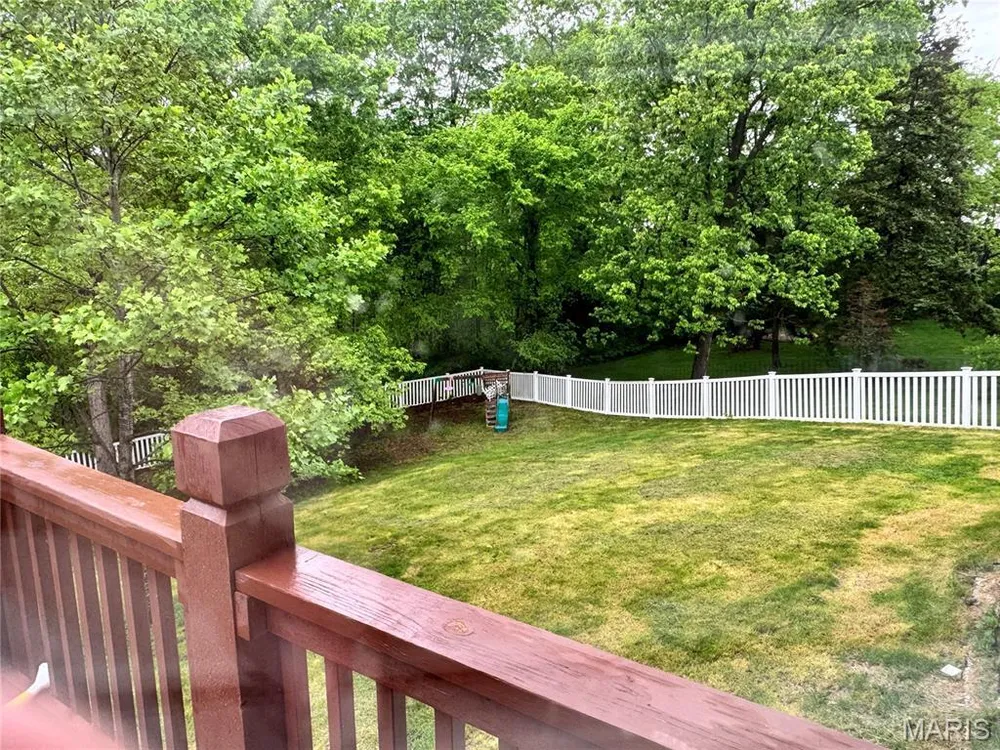 49 Autumn Crest Ct, Wentzville, MO 63385