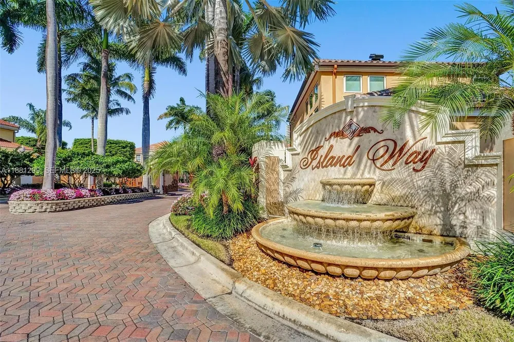 3710 NE 208th Terrace, Aventura, FL 33180