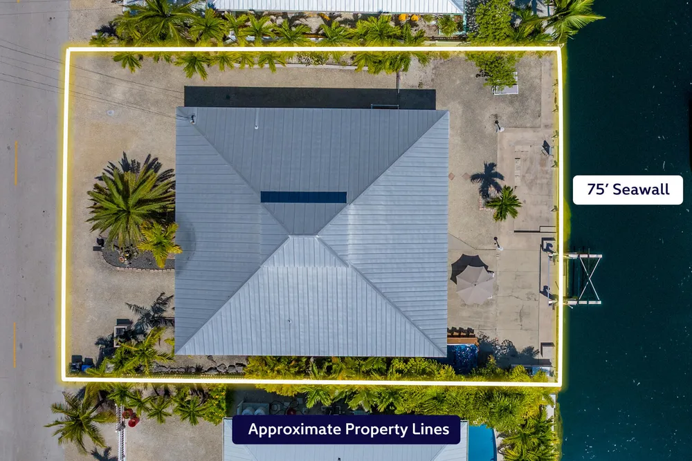29562 Saratoga Ave, Big Pine, FL 33043